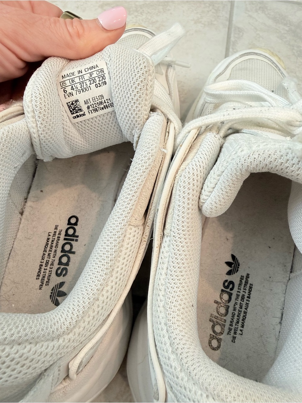 Super Chunk Women’s Adidas Magmur Runner Sneakers - Picture 7 of 9